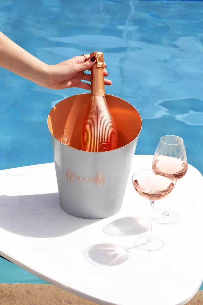 DRY_DRINQS_NOOH_NON_ALCOHOL_SPARKLING_WINE.webp